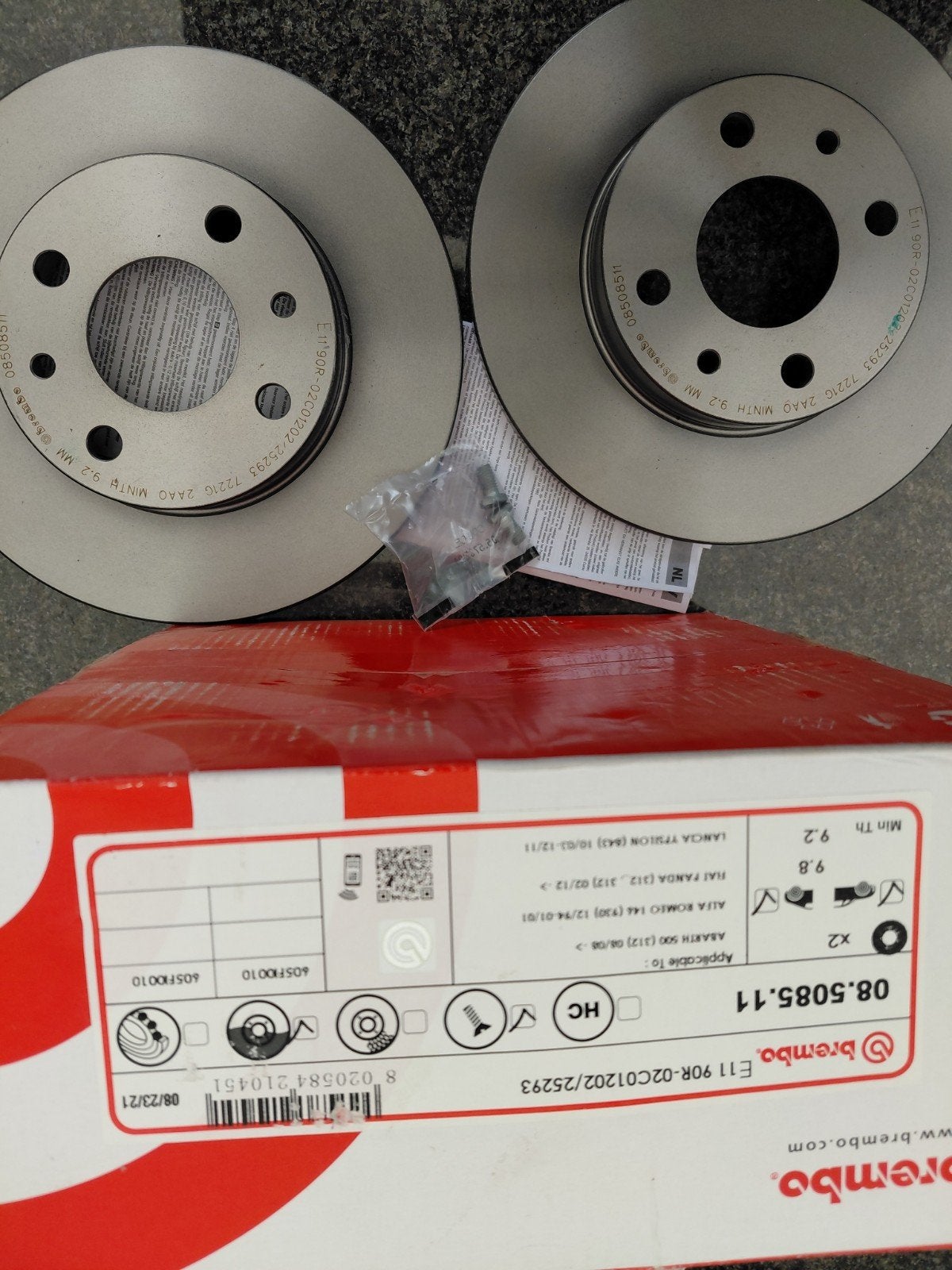 Nieuwe remschijven Ford Ka (vanaf 2009) - Brembo, Ophalen of Verzenden