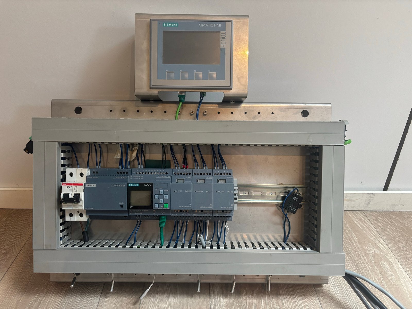 Siemens LOGO! 8 PLC set, Ophalen, Zo goed als nieuw