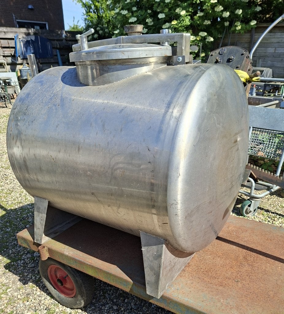 Roestvrijstalen melktank op wielen, Ophalen, Gebruikt, Niet van toepassing, Niet van toepassing
