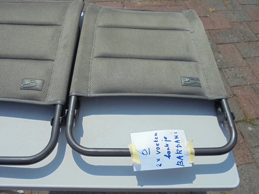 2 voetenbankjes bardani   voor campingstoelen, Ophalen, Gebruikt, Campingstoel