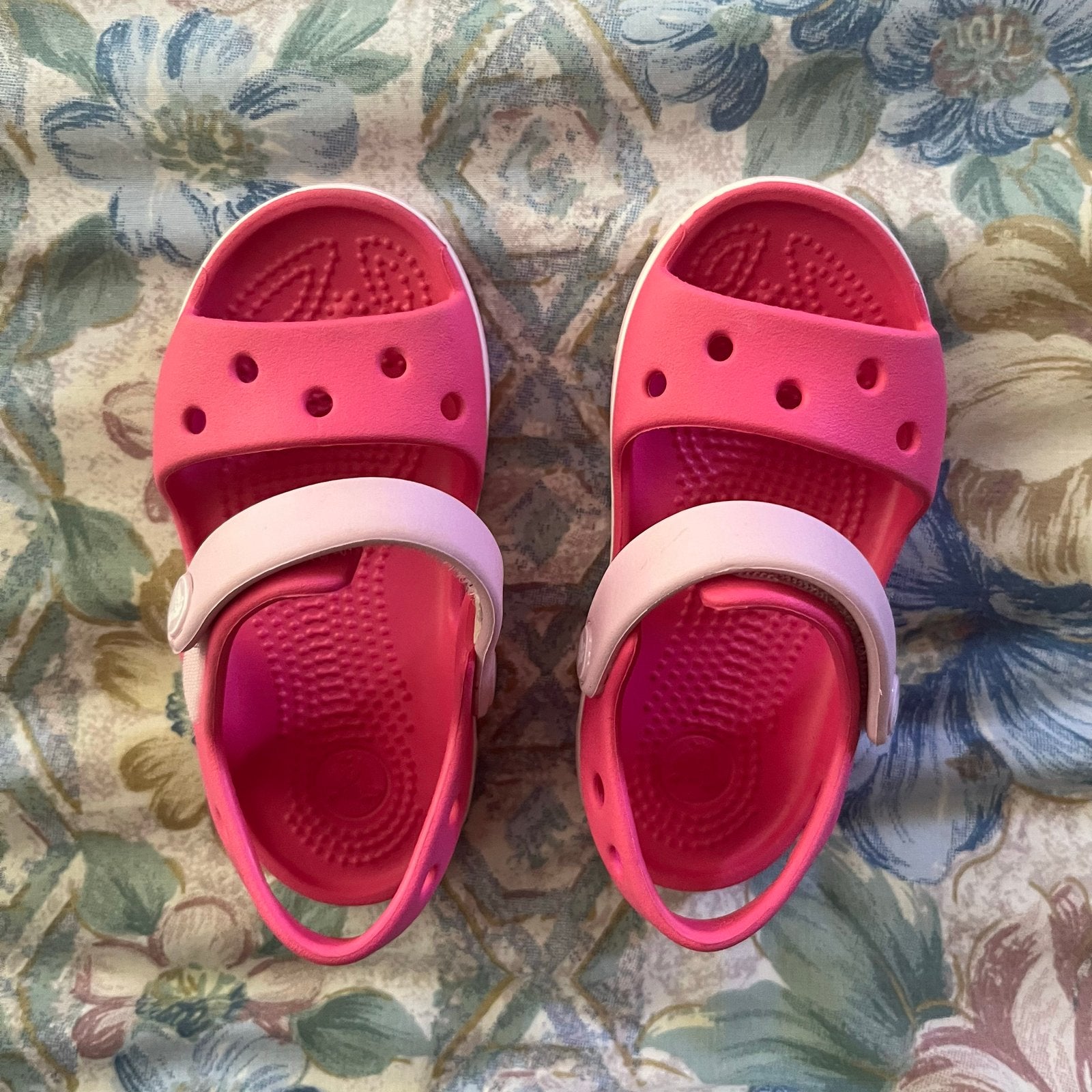 Nieuwe Crocs sandalen maat 23/24 - Roze, Kinderen en Baby's, Kinderkleding | Schoenen en Sokken, Ophalen of Verzenden, Nieuw, Meisje