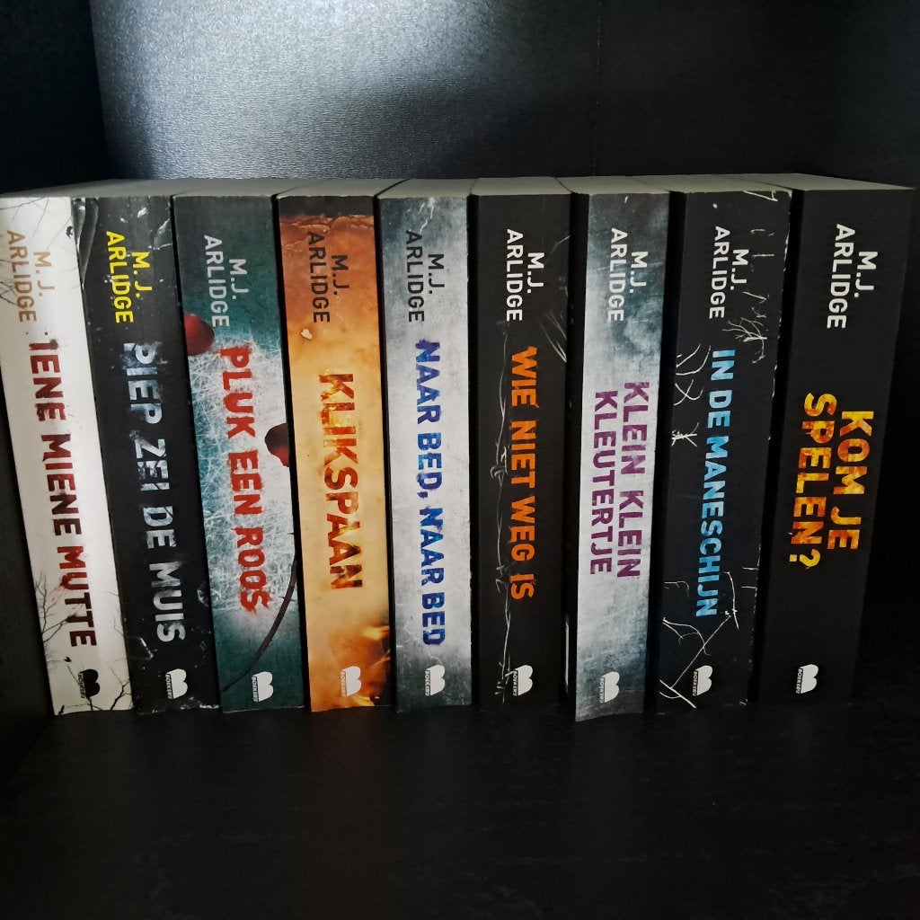 M.J. Arlidge boeken, Ophalen, Zo goed als nieuw, M.J. Arlidge, Nederland