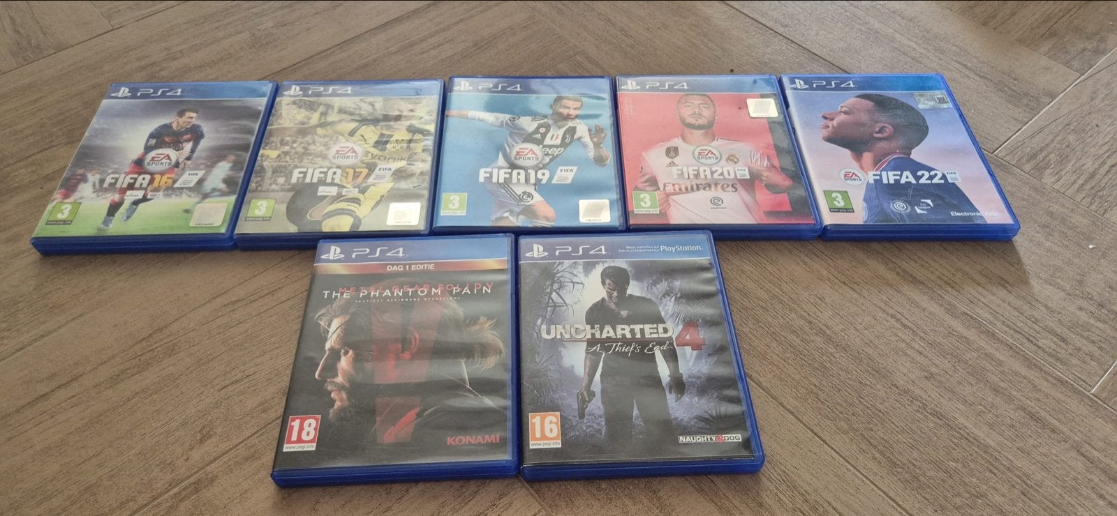 PS4 met 7 spellen + controller, Spelcomputers en Games, Games | Sony PlayStation 4, Ophalen, Gebruikt, 1 speler, Vanaf 16 jaar