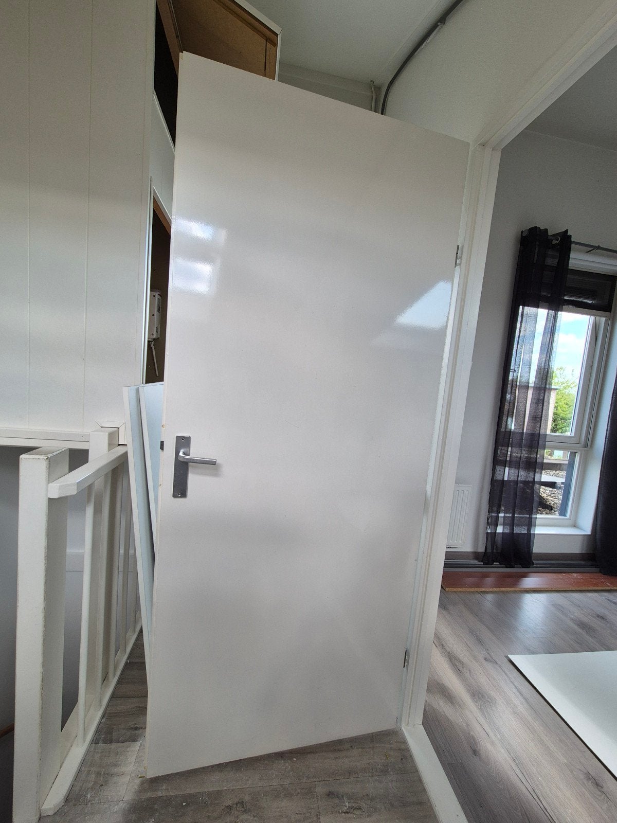 Witte binnendeur met handvat, 80 tot 100 cm, Binnendeur, Ophalen of Verzenden, Zo goed als nieuw
