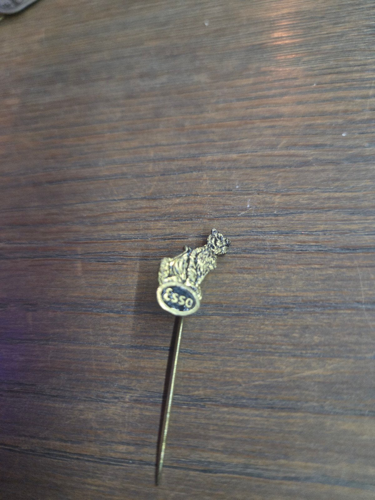 Vintage Esso Tijger Speldje - Uniek Verzamelobject, Ophalen of Verzenden, Gebruikt, Merk, Speldje of Pin