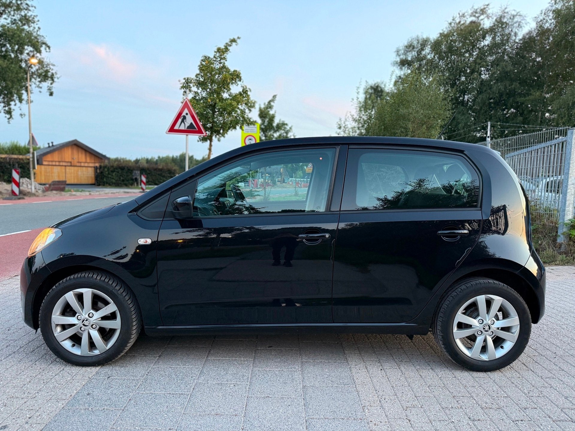 Skoda Citigo 1.0 Greentech Elegance AIRCO CRUISE PDC, Auto's, Voorwielaandrijving, Gebruikt, 60 pk, Zwart