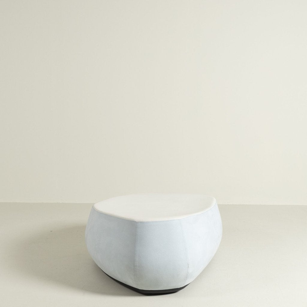 Moroso Fjord Poef Wit/Ijsblauw Leer/Stof, Moroso, Zo goed als nieuw, Niet ingevuld, Niet ingevuld