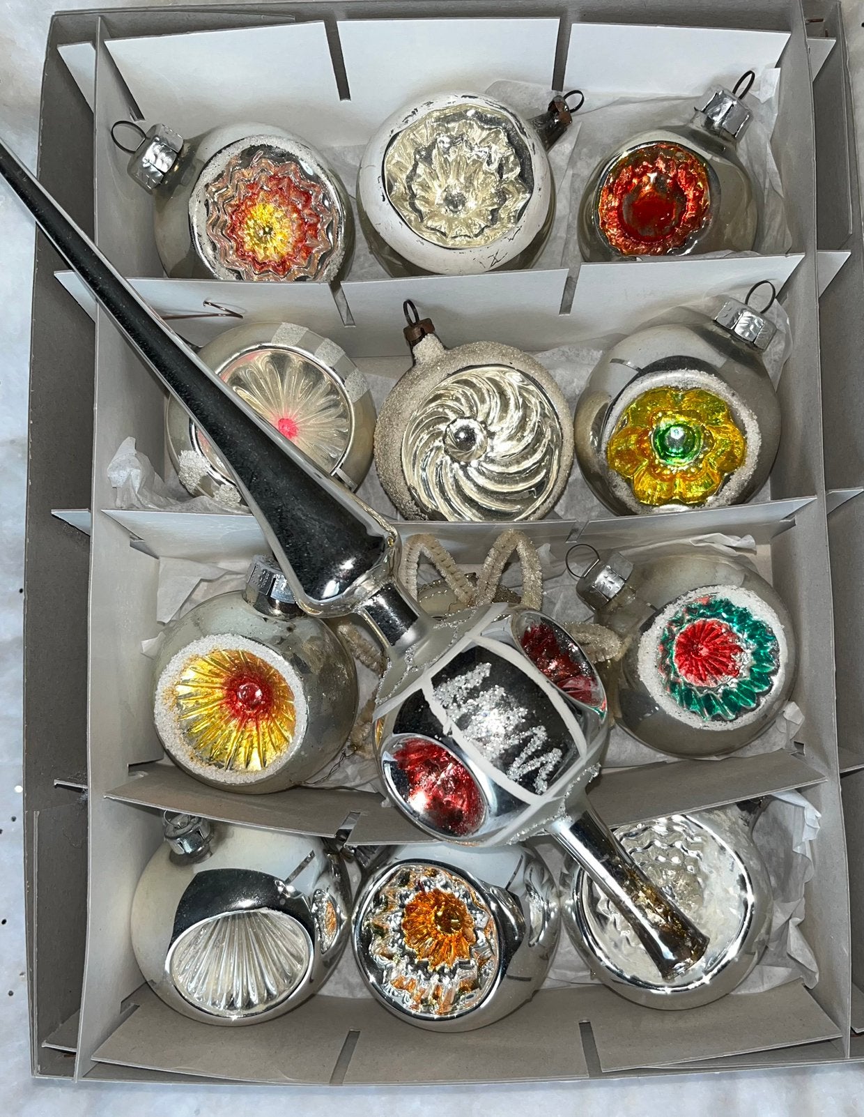Oude deukballen en deukpiek, Diversen, Kerst, Ophalen of Verzenden, Gebruikt