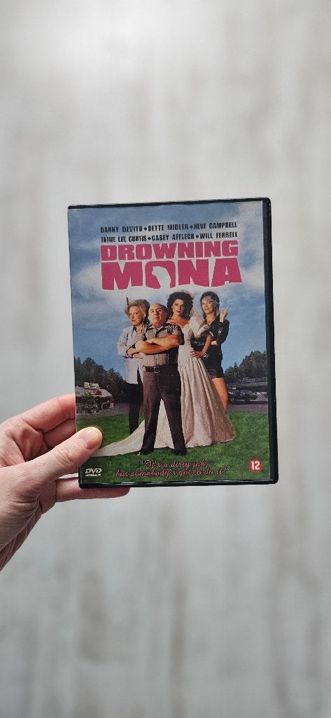 Drowning Mona, Engels, Overige genres, Ophalen of Verzenden, Zo goed als nieuw