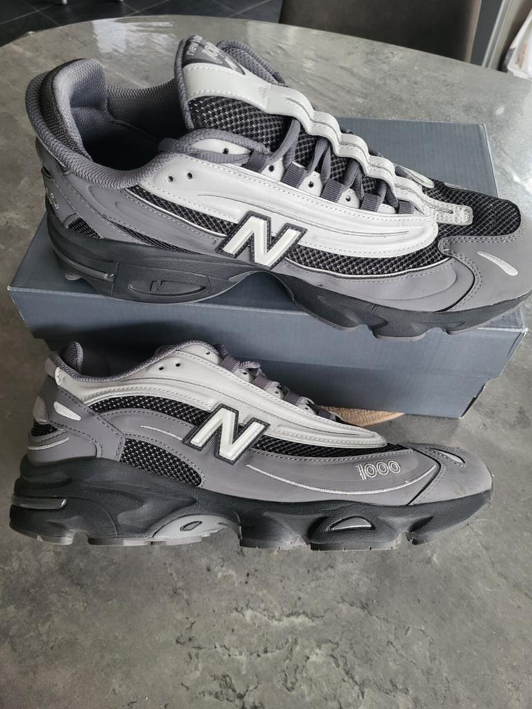 New Balance M1000 MEG no 9060 maat 46,5, Kleding | Heren, Schoenen, New Balance, Ophalen of Verzenden, Sneakers of Gympen, Zo goed als nieuw