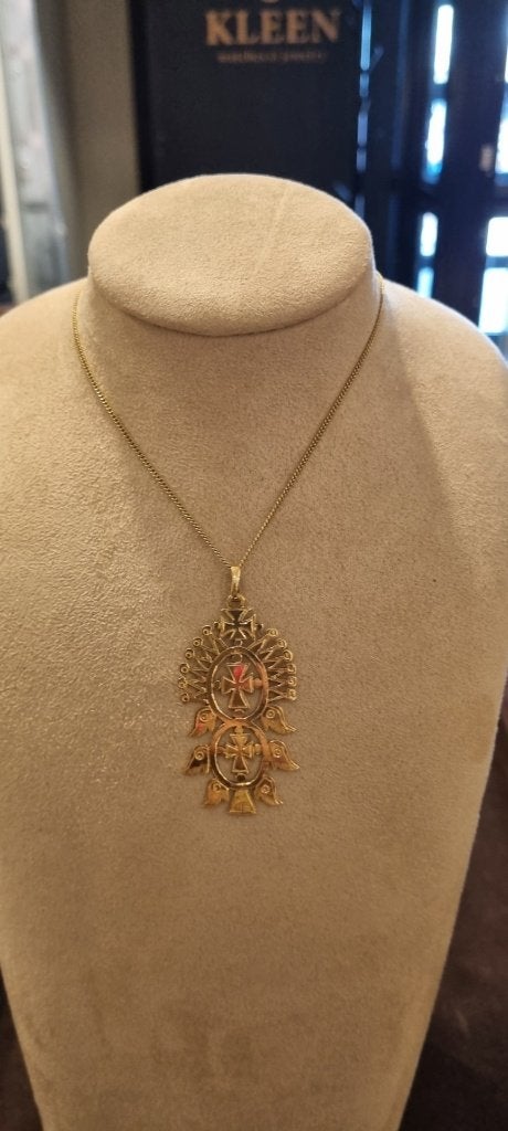Sierlijk Geelgouden Collier met Hanger 14 KRT, Met hanger, Ophalen of Verzenden, Zo goed als nieuw, Info@kleenedelmetalen.nl
