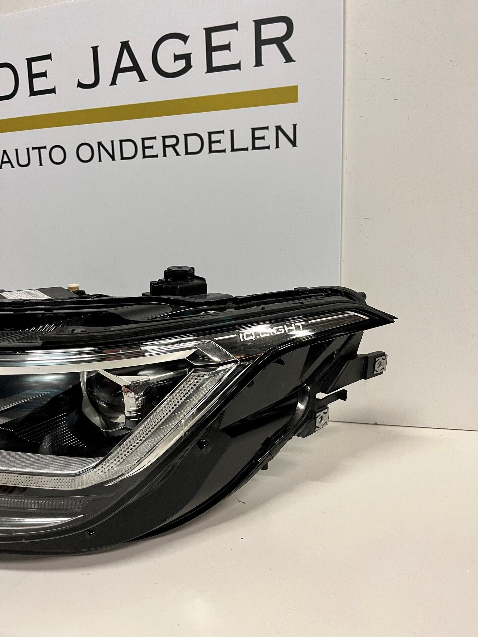 VW TIGUAN 5NB FACELIFT VOL LED KOPLAMP LINKS 5NB941081C, Gebruikt, Volkswagen, Volkswagen AG, Berliner Ring 2
38440  Wolfsburg, DE
