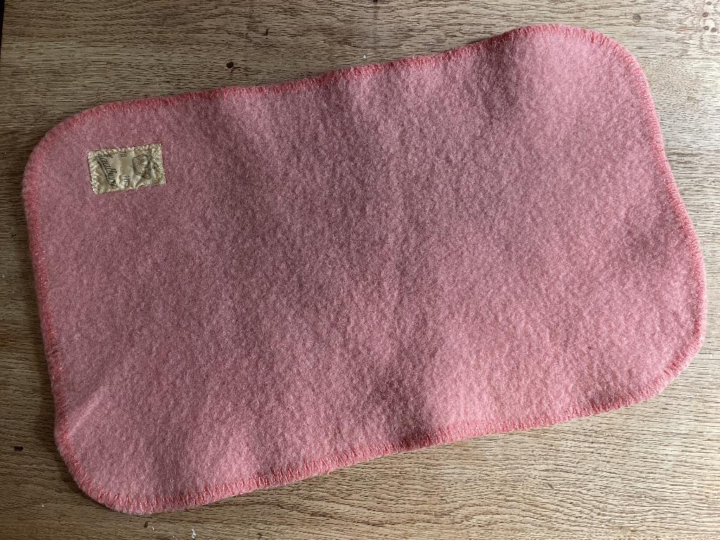 Zaalberg Roze wollen poppen wiegje deken 31x49,5 cm, Ophalen of Verzenden, Zo goed als nieuw, Overige typen