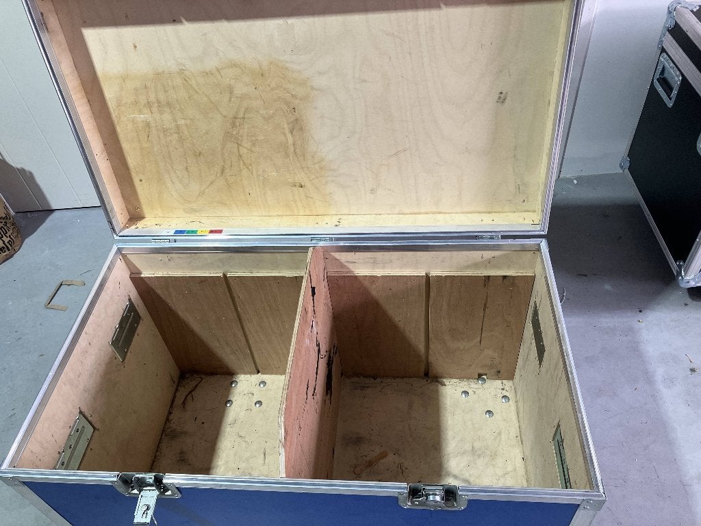 Kabelkist met 1 kabelschot op tente wielen met 2x rem, Ophalen, Gebruikt, Overige instrumenten, Flightcase
