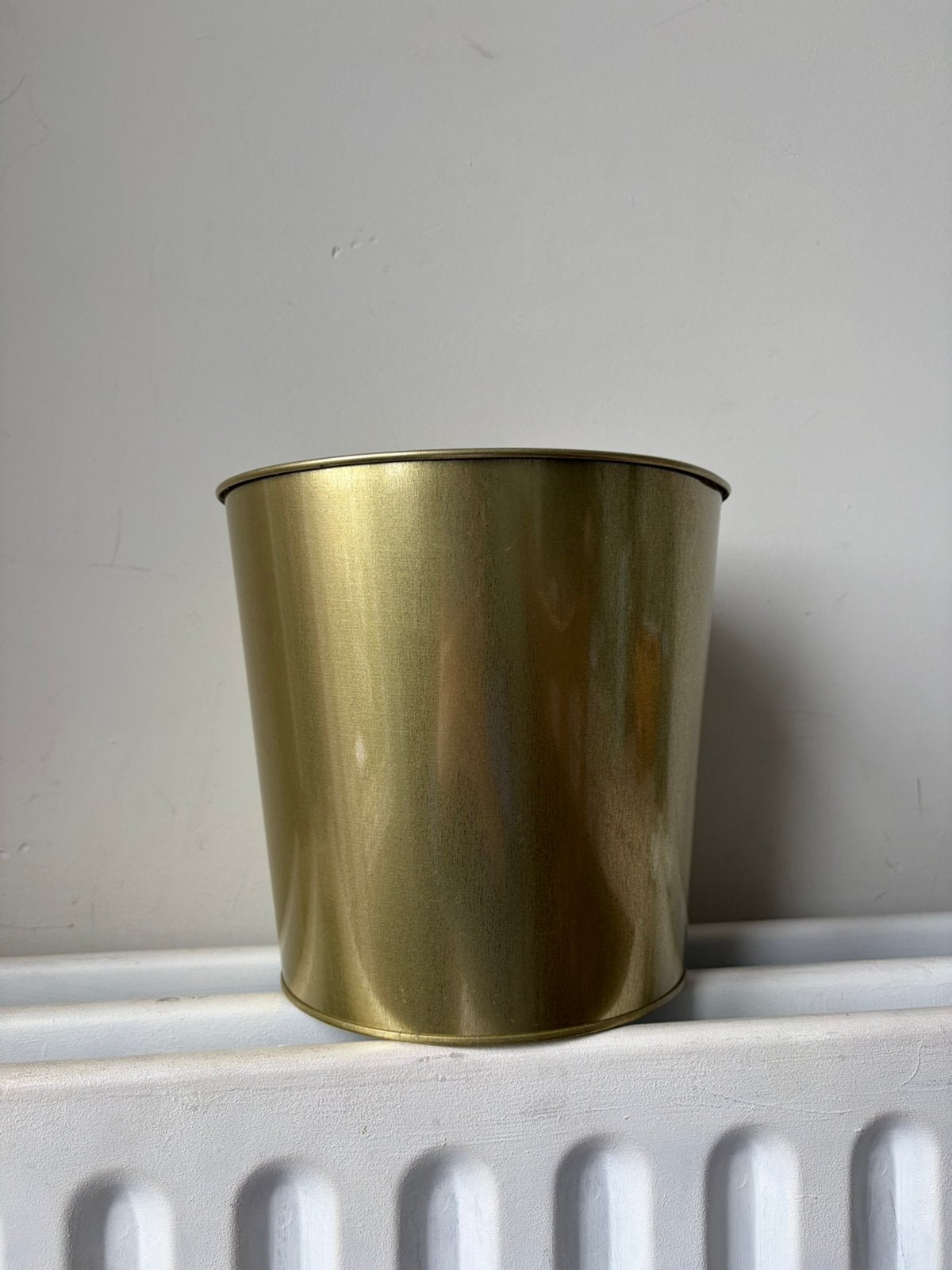 Ikea gouden plantenpot, Ophalen, Rond, Zo goed als nieuw, Metaal