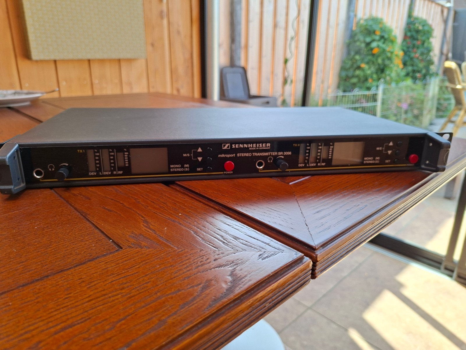Sennheiser SR 3056 Stereo Zender, Muziek en Instrumenten, Microfoons, Ophalen, Zo goed als nieuw