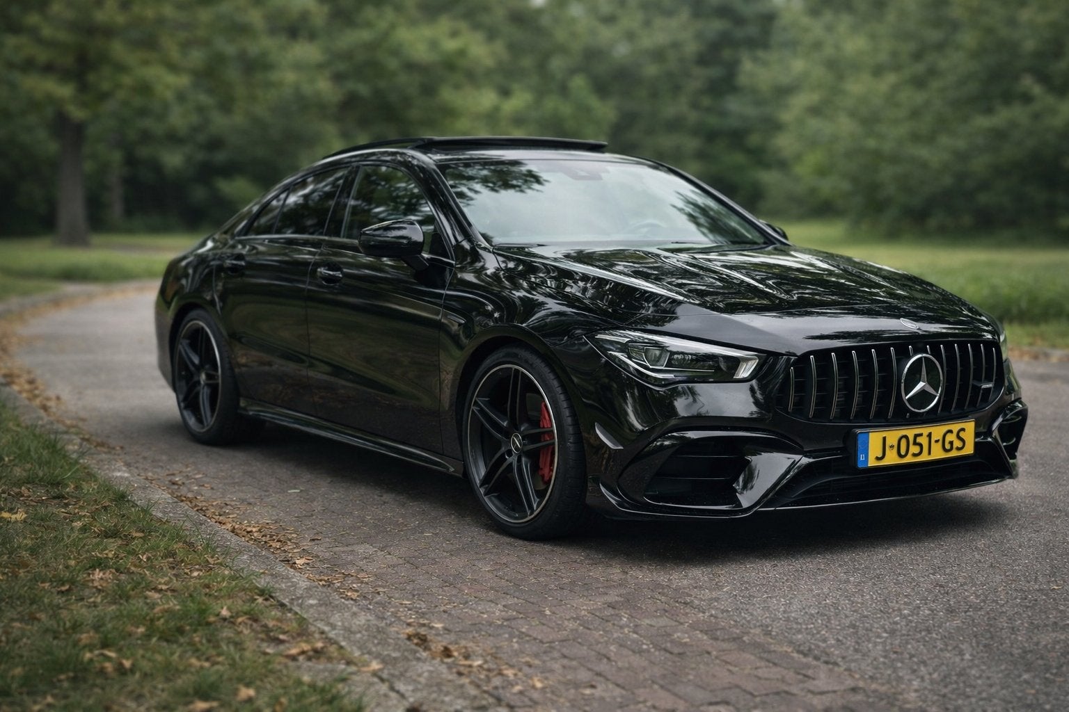 Mercedes-Benz CLA 45 S AMG 421pk 4MATIC+ AMG APK 2-10-2028!, Automaat, CLA, Zwart, Vierwielaandrijving