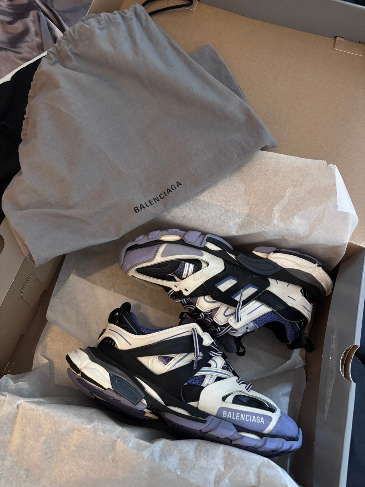 Balenciaga tracks, Ophalen of Verzenden, Gedragen, Overige kleuren