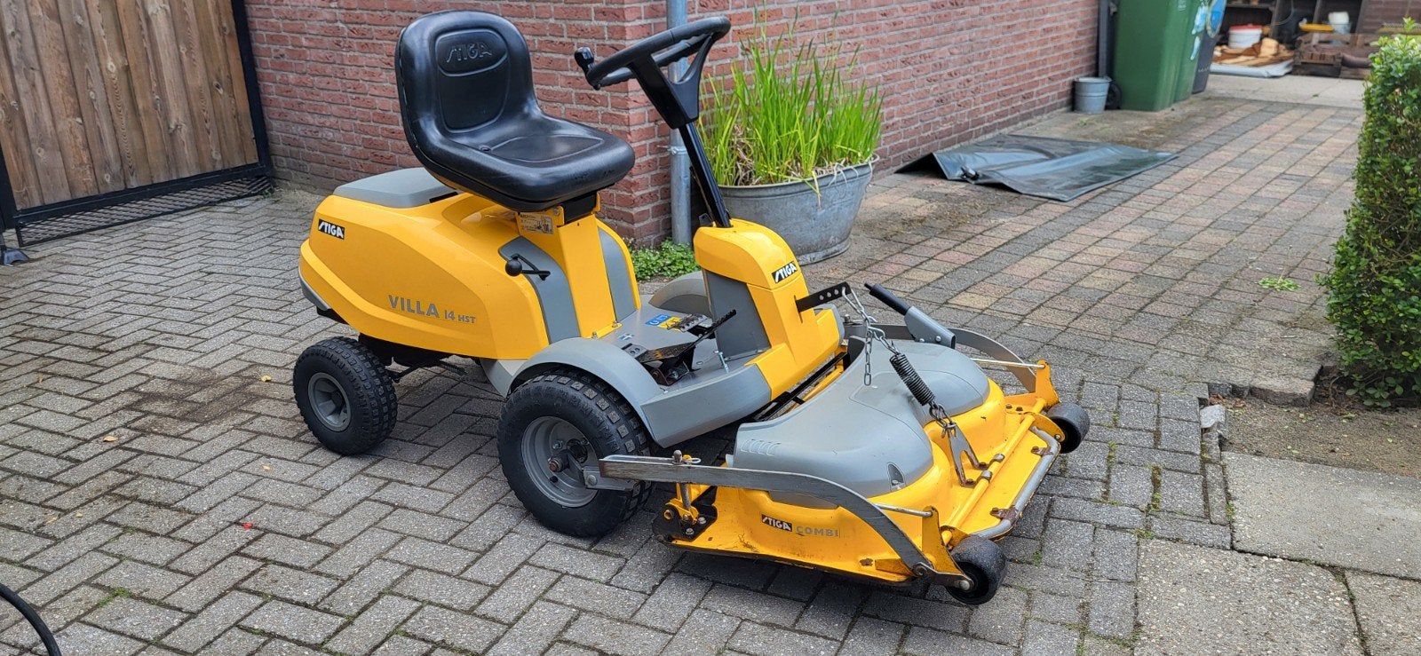 Zeer nette Stiga Villa 14 HST Zitmaaier, Tuin en Terras, Ophalen of Verzenden, Gebruikt, Stiga, Mulchfunctie