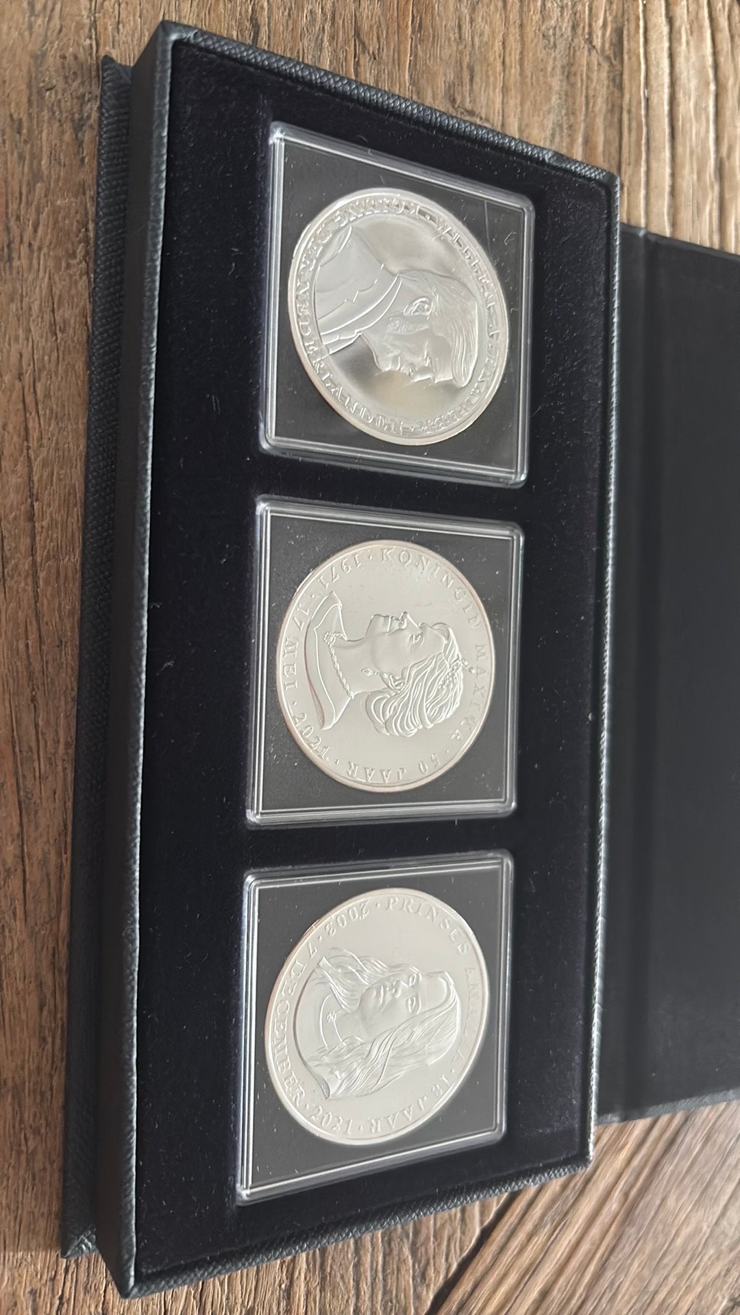 Nationale Jubileumset Koninklijk Gezin, Setje, Koningin Beatrix, Zilver, Overige waardes