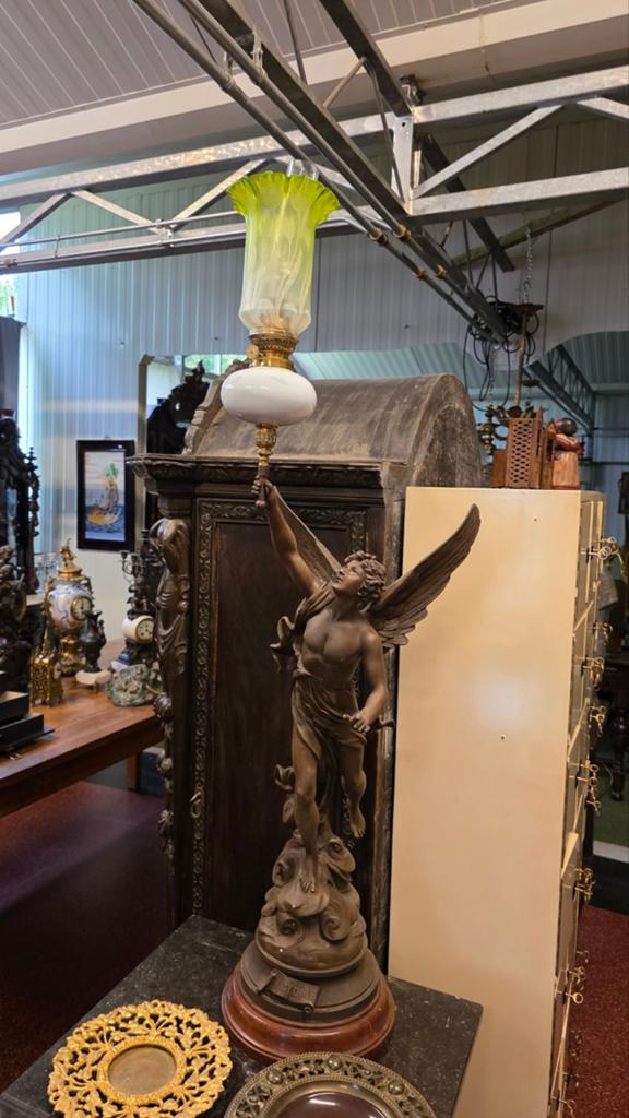 Super groot beeld van engel met olielamp, Antiek en Kunst, Ophalen