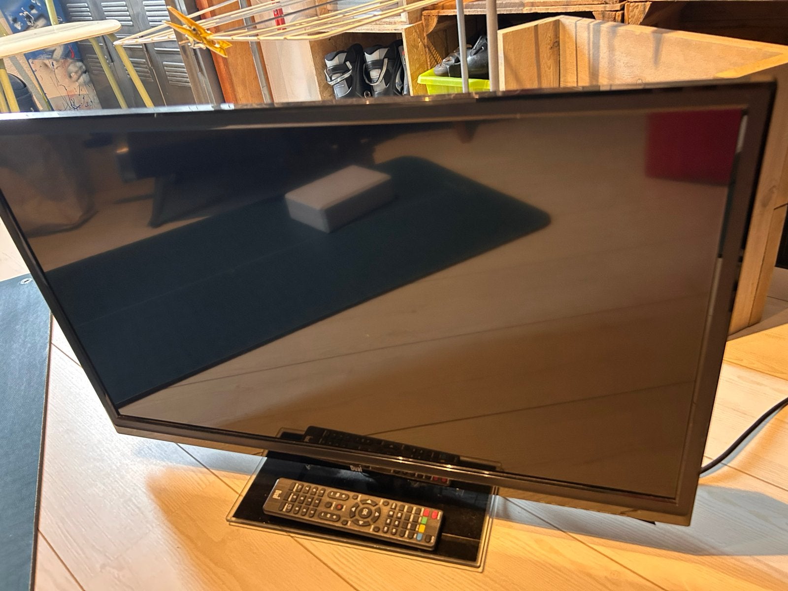 Dual 32 inch LED TV - DL-TQL32R1-002, Audio, Tv en Foto, 50 Hz, HD Ready (720p), 80 tot 100 cm, Ophalen