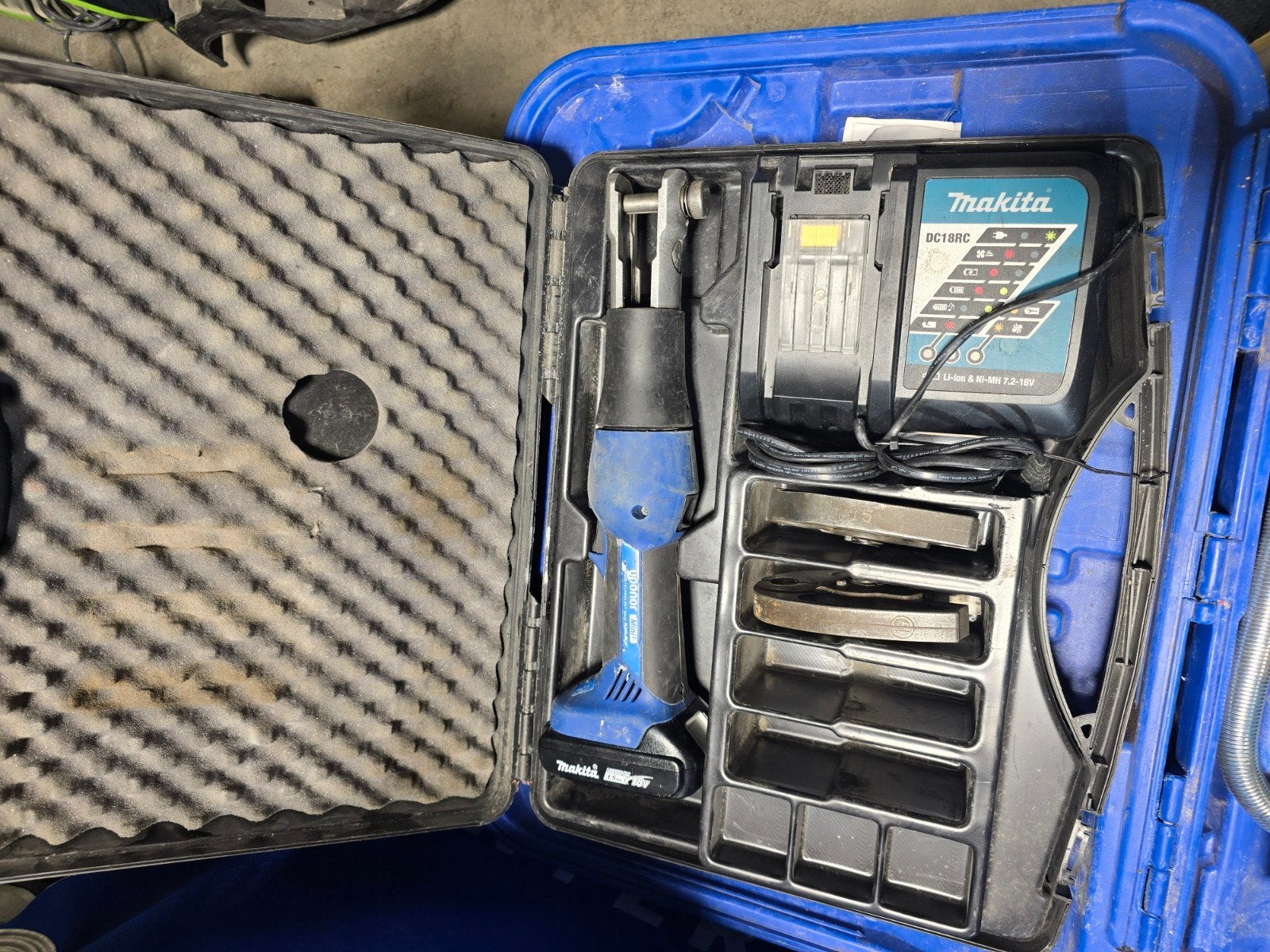 uponor mini accu perstang persmachine set, Uponor perstang bouw gereedschap, Ophalen of Verzenden, Uponor, N.v.t