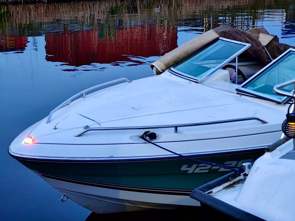 Regal Valanti 190 – Speedboot | Mercruiser 3.0 | Trailer, Watersport en Boten, Ophalen, Regal, Gebruikt, Binnenboordmotor