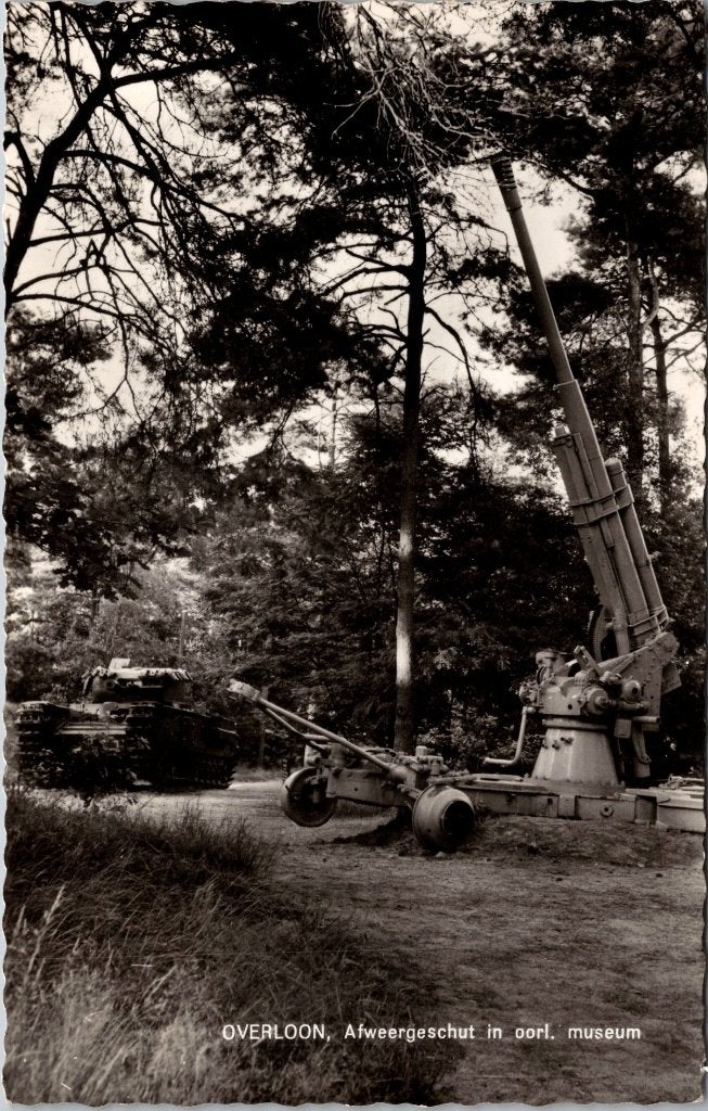 Overloon - 12 oude ansichtkaarten o.a. het Oorlogsmuseum, Verzenden, 1960 tot 1980, Gelopen, Noord-Brabant