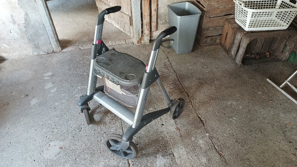 Lichtgeweicht rollator Active Walker Access (ANWB), Diversen, Rollators, Ophalen, Gebruikt