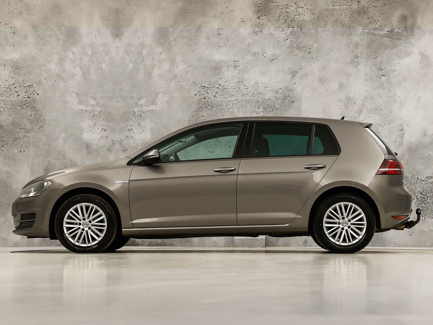 Volkswagen Golf 1.2 TSI CUP Edition (NAVIGATIE, CLIMATE, GET, Voorwielaandrijving, Stof, Gebruikt, Zwart