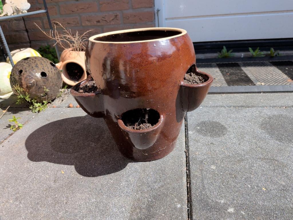 Mooi zware kwaliteit kruiden / aardbeien planten pot, Tuin en Terras, Bloempotten, Ophalen, Rond, Zo goed als nieuw, Aardewerk