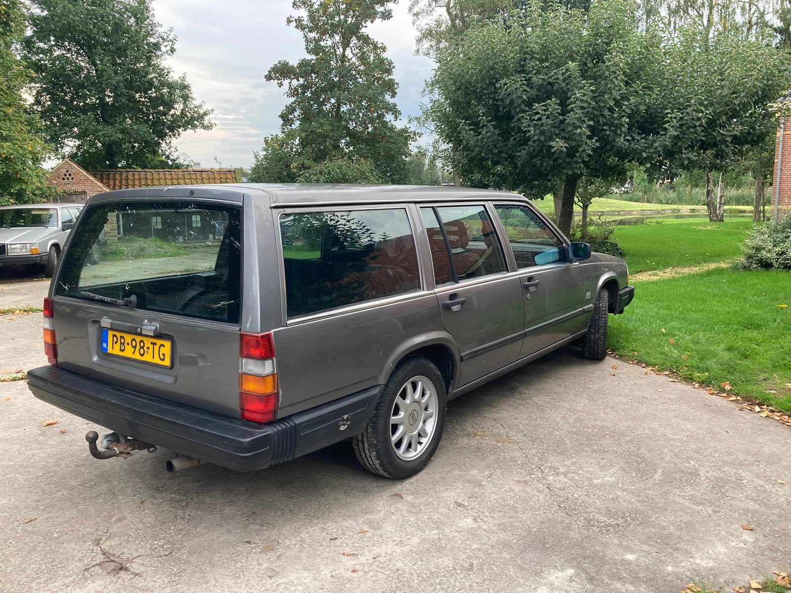 Volvo 740 2.3 GL AUT 1986 Anthraciet, foto 2