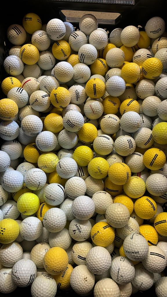 Partij golf range ballen, Sport en Fitness, Ophalen of Verzenden, Gebruikt, Bal(len), Overige merken