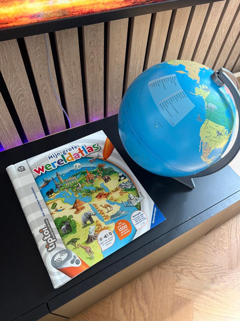 Tiptoi Wereldatlas met interactieve globe, Ophalen of Verzenden, Interactief, Zo goed als nieuw