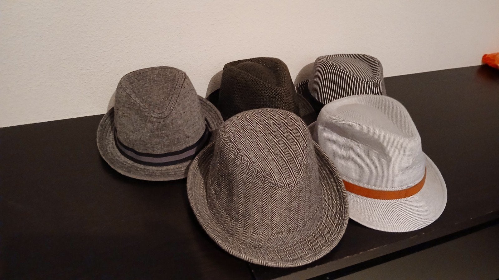 Set van 5 stijlvolle hoeden, diverse designs en maten, Ophalen of Verzenden, Gedragen, WE, Hoed