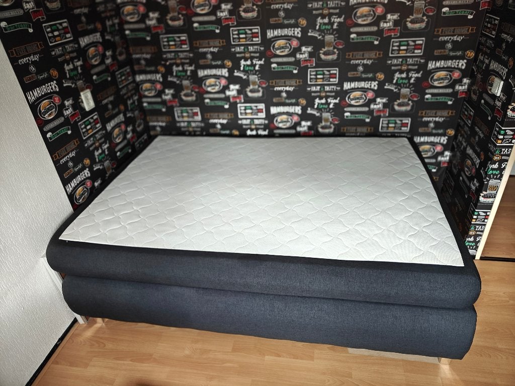 Zeer nette boxspring 140x200, Huis en Inrichting, Ophalen, Zwart, Tweepersoons, 140 cm
