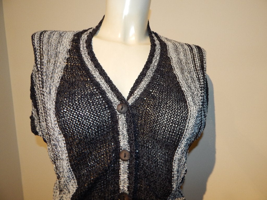 Sarah Pacini gebreid vestje zwart grijs van kleur one size, Kleding | Dames, Sarah Pacini, Maat 42/44 (L), Zo goed als nieuw, Meerkleurig