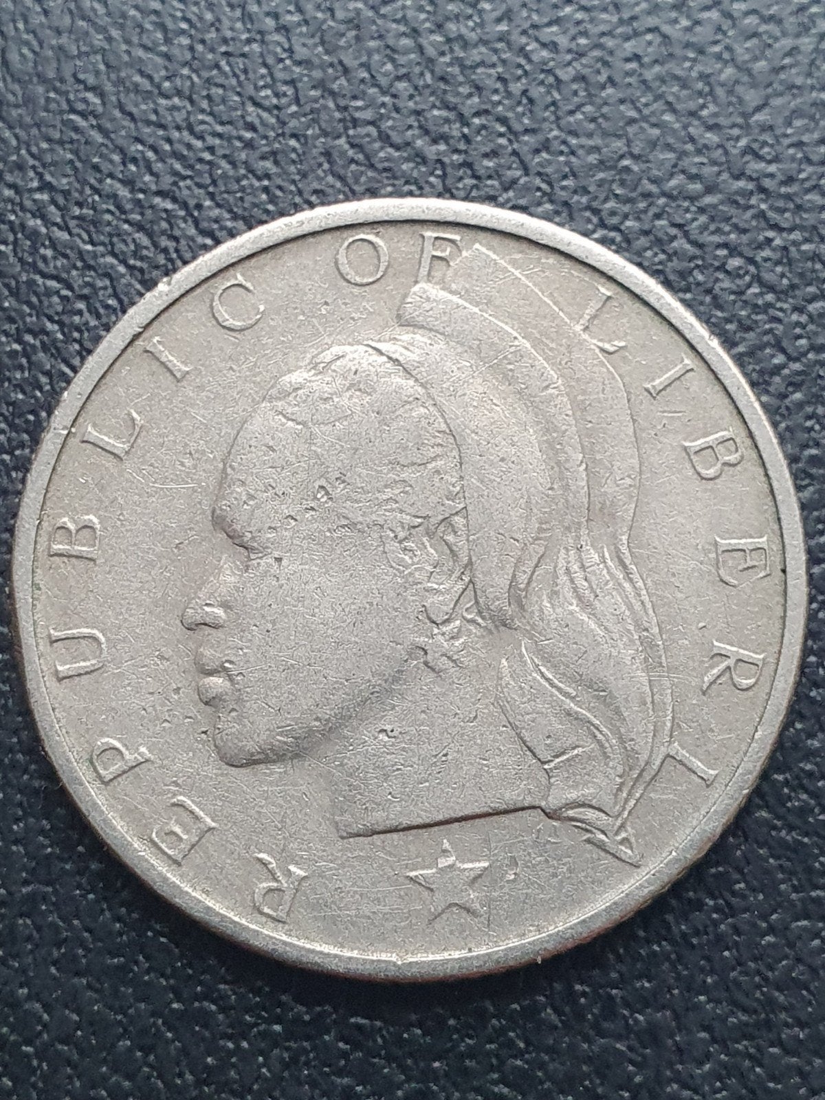 25 cent munt uit 1973 Liberia., Postzegels en Munten, Munten | Afrika, Ophalen of Verzenden, Overige landen, Setje