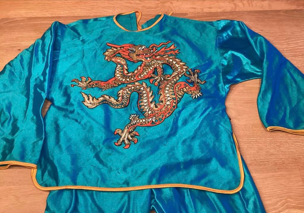 Chinees Draken Verkleedpak - Maat 128, Kinderen en Baby's, Carnavalskleding en Verkleedspullen, Gebruikt, Jongen of Meisje, 122 t/m 128