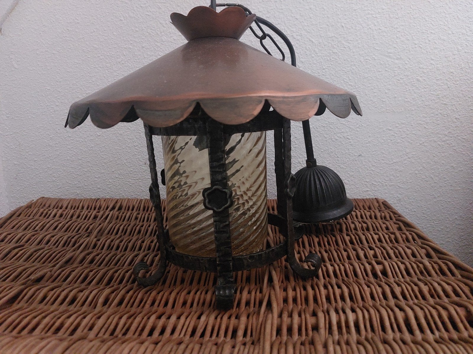 Antieke koperen hanglamp jaten '50 met smeedijzeren details, Verzenden