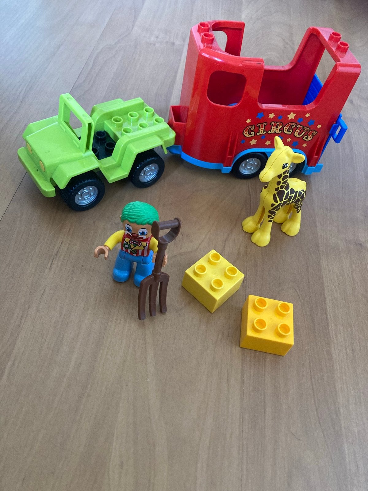 Lego Duplo Circus Set met Jeep, Giraffe en Figuur, Kinderen en Baby's, Inclusief minifiguren, Gebruikt, Overige thema's, Ophalen of Verzenden