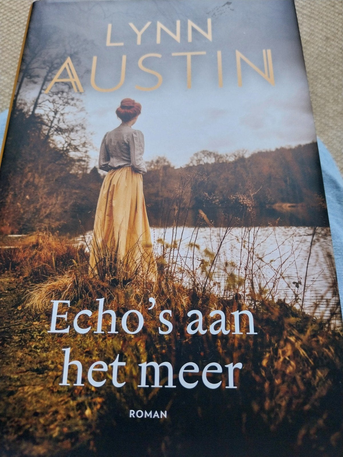 Lynn Austin. Echo's aan het meer., Boeken, Ophalen of Verzenden, Zo goed als nieuw, Lynn Austin