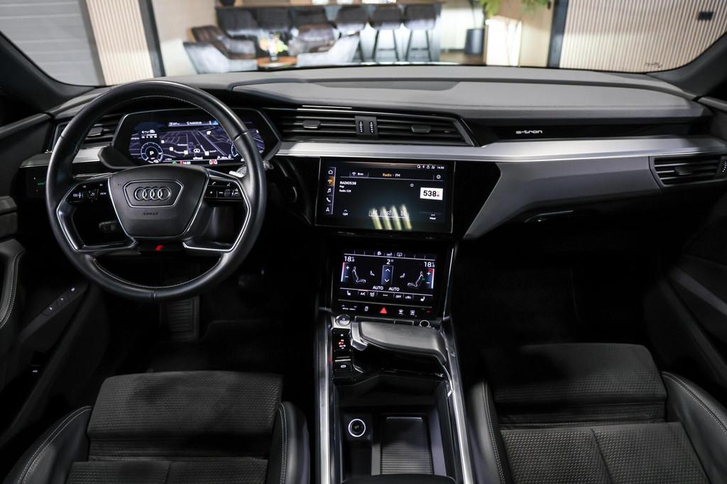 Audi e-tron 50 71 kWh Quattro S-line|Pano|22''|Luchtvering, Auto's, Automaat, Zwart, Leder en Stof, Origineel Nederlands