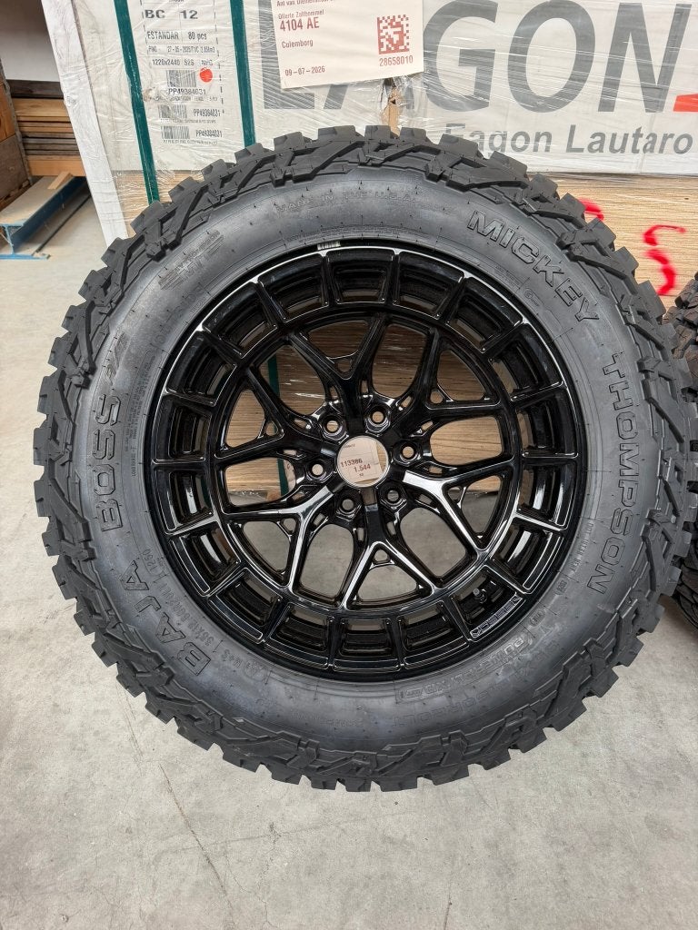 Vossen HFX-1 20” + Mickey Thompson 35” | RAM Chevrolet GMC, Ophalen, Overige, Overige, Banden en Velgen