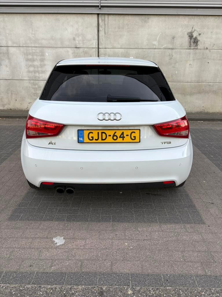 Audi A1 1.4 Tfsi 90KW 2014 Wit, Auto's, Voorwielaandrijving, Euro 5, Stof, A1