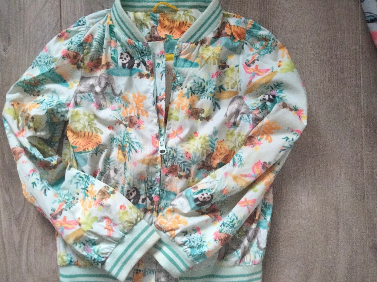 Schitterende ZO GOED ALS NIEUWE Room Seven zomerjas!, Jongen of Meisje, Room Seven, Ophalen of Verzenden, Zo goed als nieuw
