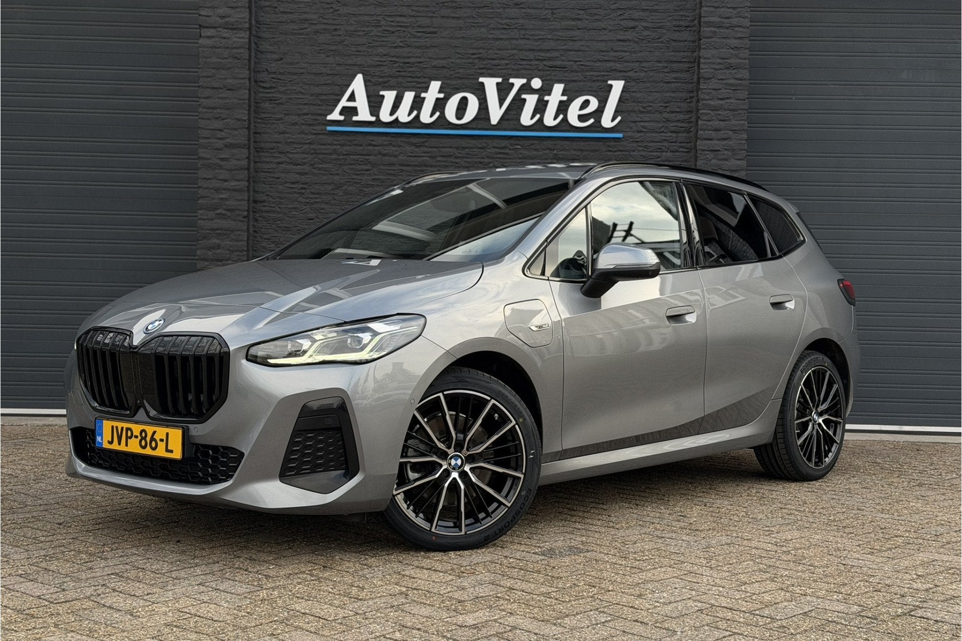 BMW 2 Serie 230e xDrive 326 PK M-Sport | Panodak | Head-up |, Auto's, Automaat, Automatische klimaatregeling, Gebruikt, Zwart