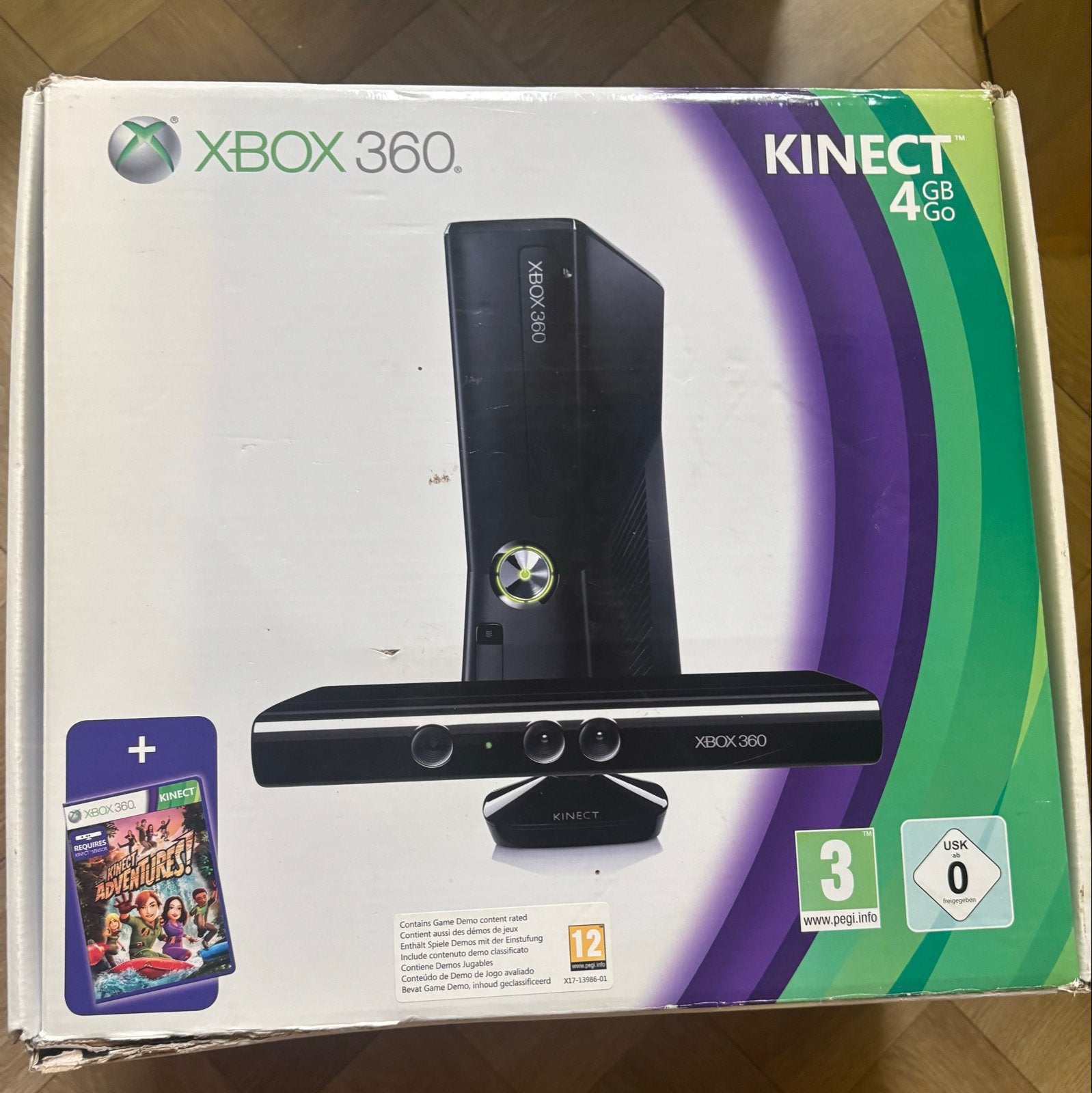 Xbox 360 4GB + Kinect + 3 controllers + 30 games, Ophalen, 4 GB, Met 3 controllers of meer, Gebruikt