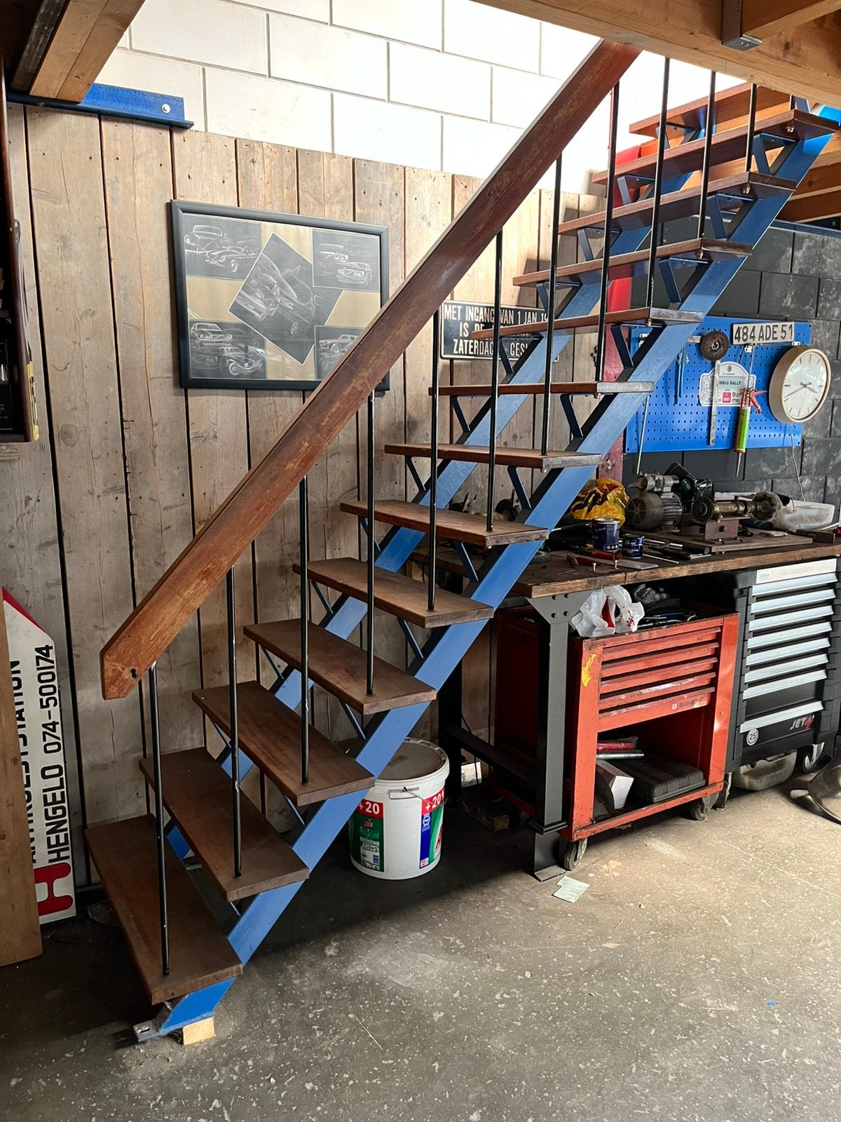 Mooie werkplaats trap / hardhout / staal, Ophalen, Zo goed als nieuw, 2 tot 4 meter